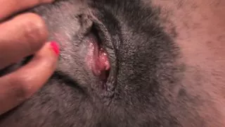 Mega Crampie fuer buschige schwarze Pussy