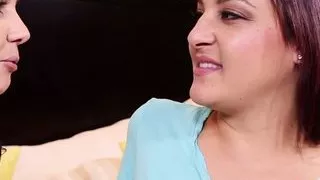 Lesbian Fuck - Sexy lesbian Holly West seduces teen Simone