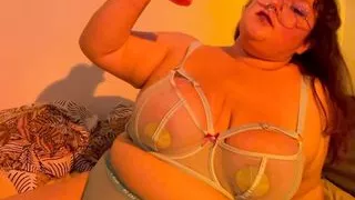 Vends-ta-culotte - Sexy Curvy woman wax play on her giant tits and saliva – fetish