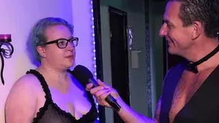 Fette Schlampen werden beim Gruppensex genagelt