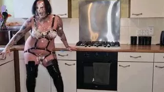 Cheyenne's Birthday Cake Sploshing fun and Facial