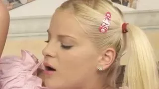 Young Kimmy masturbates in solo fingering scene