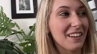 Maddy and Lilly Banks are teen lesbians who fuck