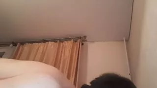 Nuttige MILF genießt einen harten Schwanz in ihrem Mund und wird ordentlich durchgefickt - Amateur Helgafoxxy Sextape