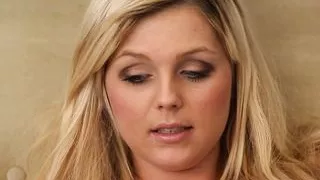 Amber Rayne, Lily Cade and Chloe Lynn have a lesbian threesome