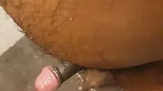 my girlfriend  sucking my penis while taking bath