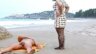 Curvy Teen seduces Stranger to Fuck her at Nude Beach