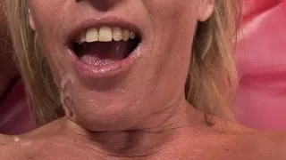 Busty MILF Chelsea Zinn sucking and fucking cock