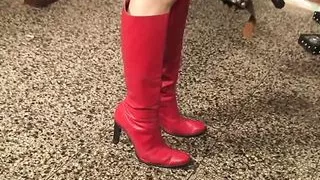 Bondage sex with a brunette MILF in latex and natural tits