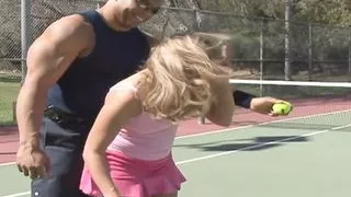 Brianna Love scopa un cazzo nero nella sua figa stretta