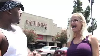 Totally Tabitha Gives A Blowjob And Fucks Deepthroat