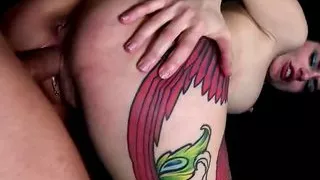 Tattooed big tits gives blowjob and fucks athletic cock
