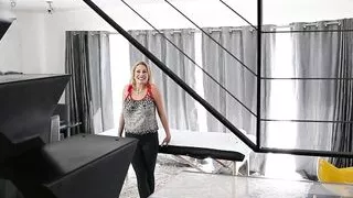 lesbian teen Tara Morgan licks Jennifer Best's pussy