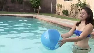 Leenuh Rae is a teen who has an interracial fuck