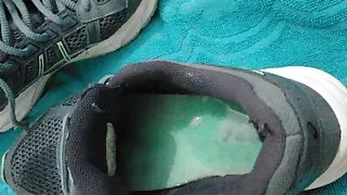 Fuck a used sneakers Asics  Part 1