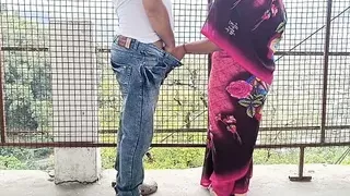 Tarki devar ne bhabhi ko suhagrat ke din pink saree mein ache se choda xnxx