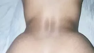 Colocou a morena de quatro e comeu gostoso a cavala