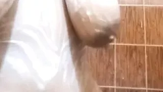 Married Tamil girl bathing Part - 1