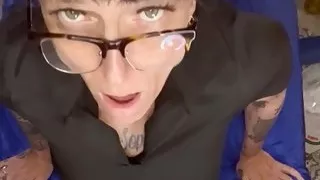 Milf Aewin Squirts Over Dildo When Playing With Her Fucking Machine