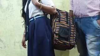 Padane ja rahi Gau ki ladaki ko pakad kr chod diya