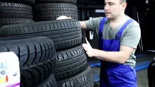 Candid Double Foot Worship With Sexy Customer