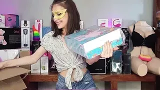 Sarah Sue Unboxing - Biggest Box of Sex Toys so far
