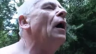 Teen fucked by oldie in the woods