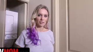 PervMom - Sexy Blonde Milf Gets Her Bubble Butt Bouncing While Being Drilled By Massive Cock