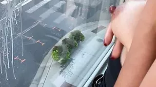 Innenstadt Fenster BREASTMILK spritzen