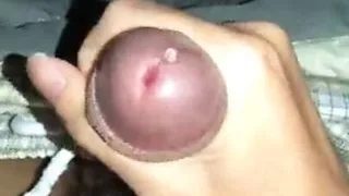 Hot guy jerks off and cums. xxytherry