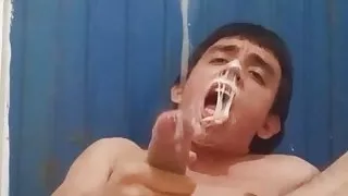 latino gay jerking off while chewing gum