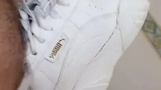 Meine Cousine fickt Puma Wedge