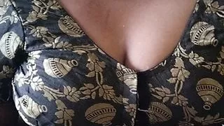 Madurai Aunty hot sex video part 1- saree removing