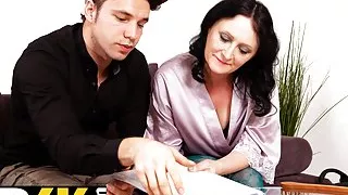 MATURE4K. Curvaceous woman takes stepsons dick in wet hole to be drilled