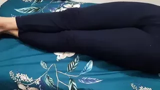 Sexy Desi Hot Pussy Indian Paid Randi for 4000...Allow customer for nude shooting gets extra income !!