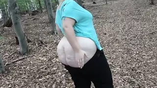 Young chubby girl with nice curves sucks and fucks boyfriend in the forest