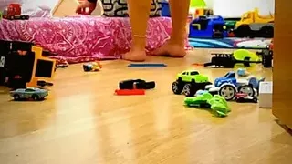 Amateur Mother is cleaning