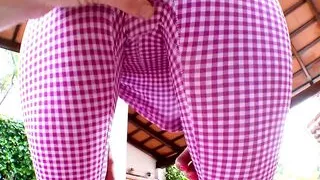 Analfuck mit verschiedenen Strumpfhosen auf dem geilen Arsch