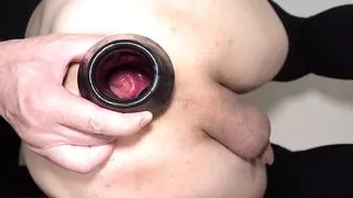 Insert the tunnel plug into sissy anal (3)