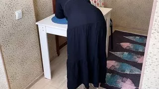 Mature lady allowed to lift the dress for anal sex