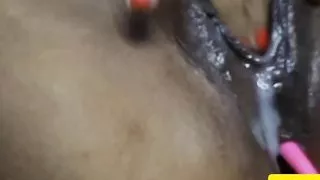 Desi shruti bhabhi ne apni choot ka pani nikala