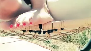 Vends-ta-culotte - Gorgeous amateur girl foot worship and sweet masturbation