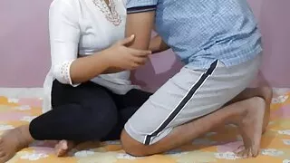Desi Nikita Bhabhi Fucking With Her Boyfriend in Doggystyle