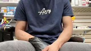 Twink xblue18 eating trinkets and talking to all his xhamster fans