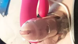 Sperma beim Tragen der Keuschheit