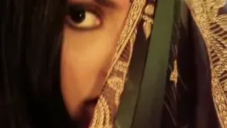 Indian Princess Exposes Her Body