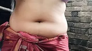 Sexy girl bathing and masturbating.