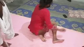 Pakistani do ladko ne ek heera mandi lahore randi Baaz ladki ko pakad ke bahar Bahar uski gand Mari full hot sex video