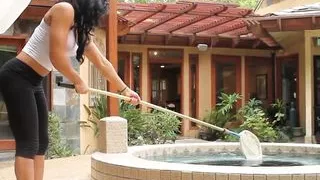 Sexy lesbian Aaliyah Love lets Lotus Lain fuck her with a