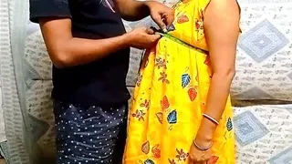 Tailor ne Everbest Big Boobs Bhabhi ko Chod diya - Desi Tumpa